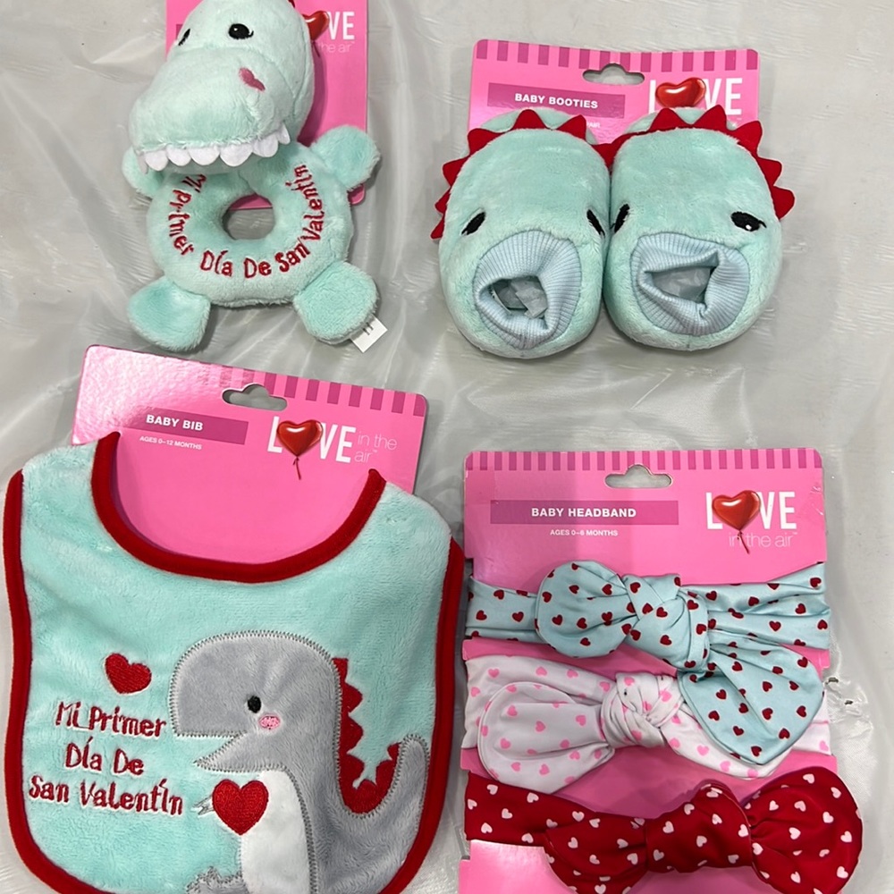 My First Valentine’s Day Gift Set in Spanish